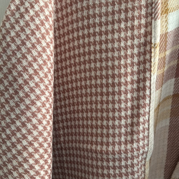 Steve Madden Women's Reversible Multi Cardigan/Kimono in Blush O/S, EUC - Picture 11 of 16